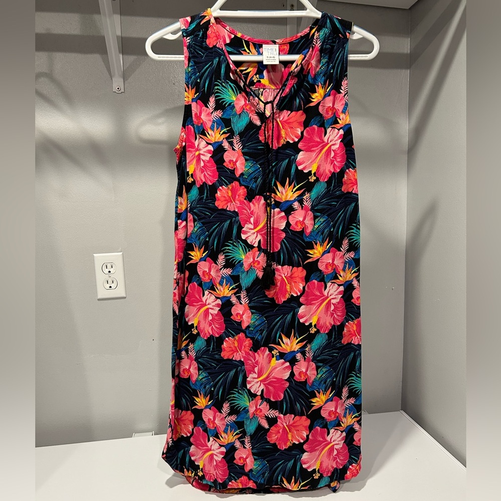 Time and Tru Hawaiian Dress